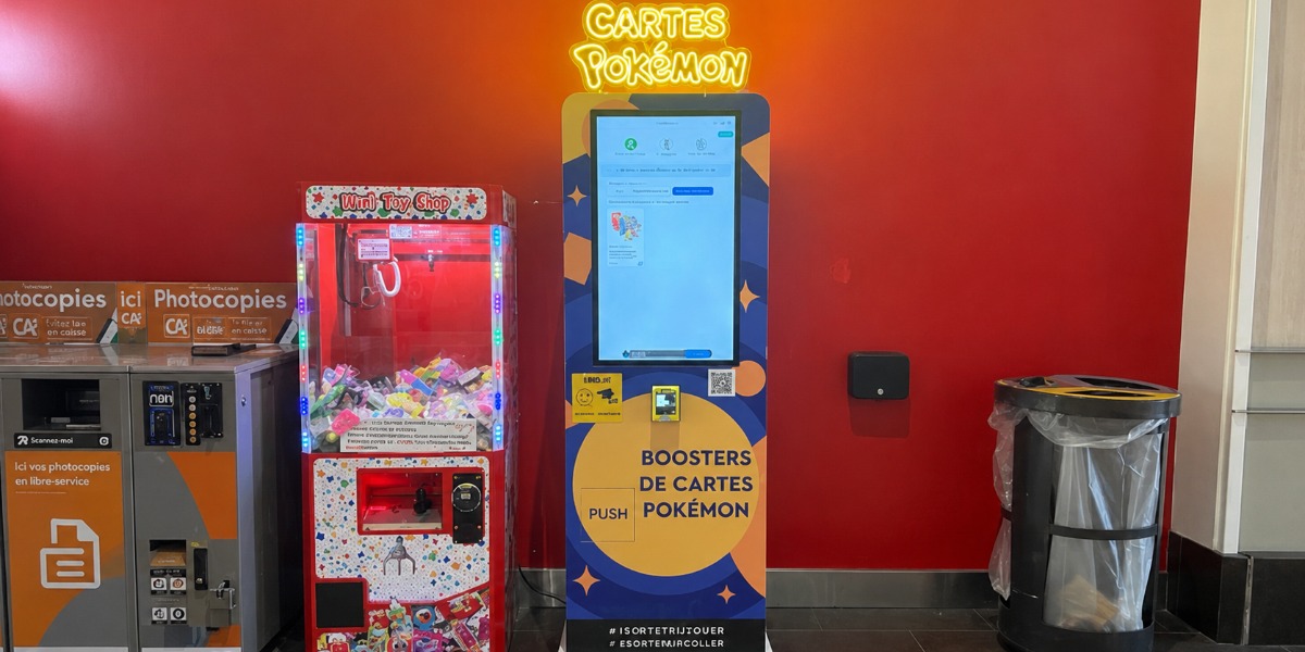Un distributeur de cartes Pokémon ! 